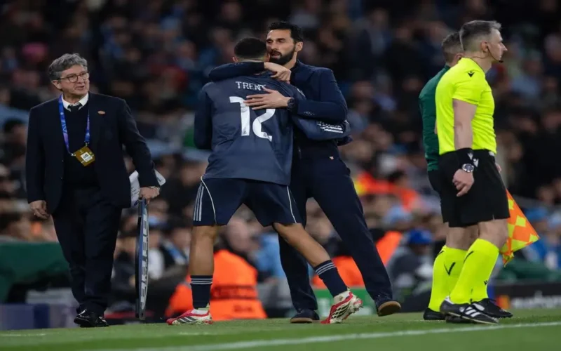 ماركا تكشف كواليس استبعاد أرنولد من قائمة ريال مدريد ضد أتلتيكو